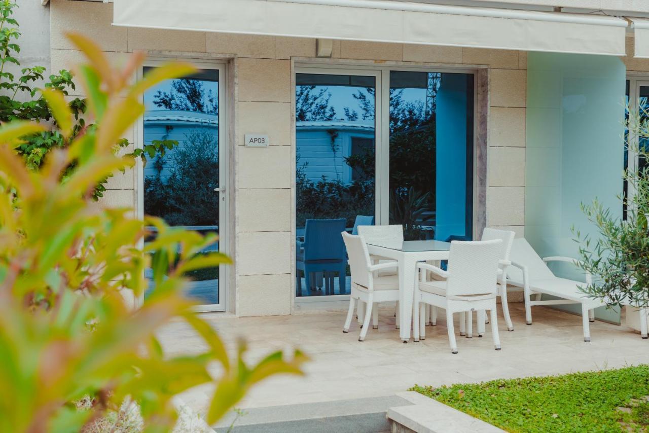 Poseidon Mobile Home Resort Макарська Екстер'єр фото