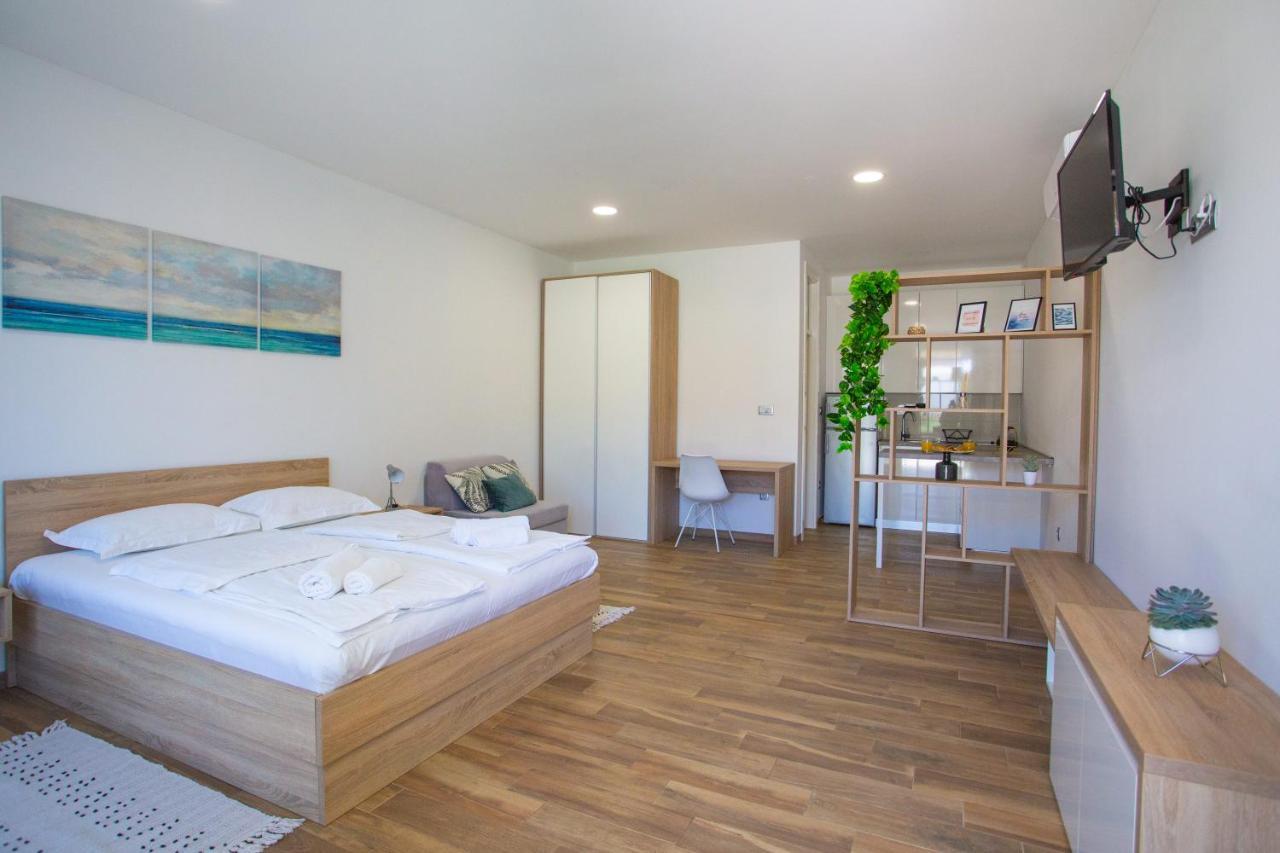 Poseidon Mobile Home Resort Макарська Екстер'єр фото