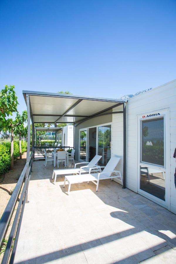 Poseidon Mobile Home Resort Макарська Екстер'єр фото